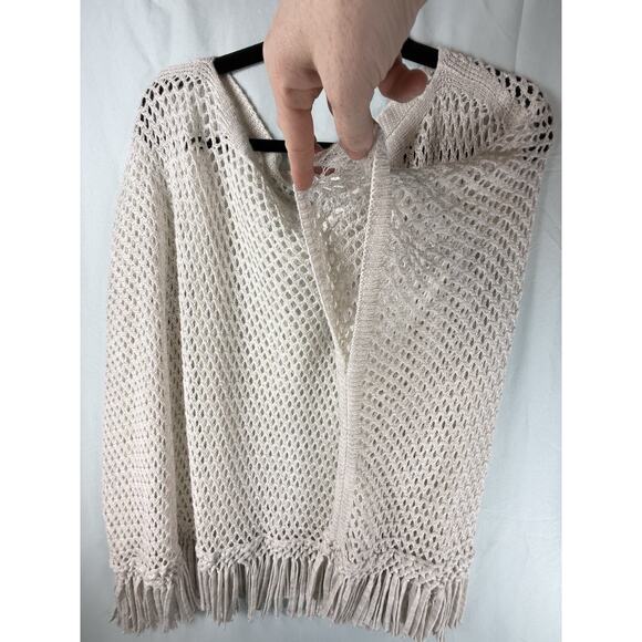 MerSea MER-SEA Cotton Beach Fringed Crochet Poncho Off-White Coastal Beach OS - Picture 7 of 14